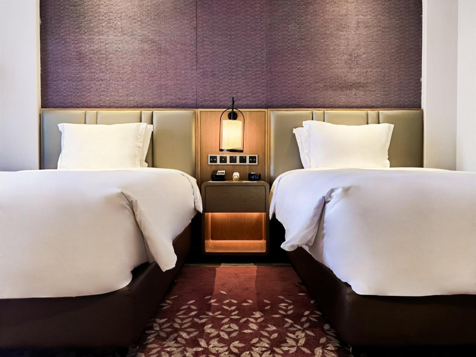 Hotel Crowne Plaza QingdaoOrientalMovieMetropolis Exterior foto