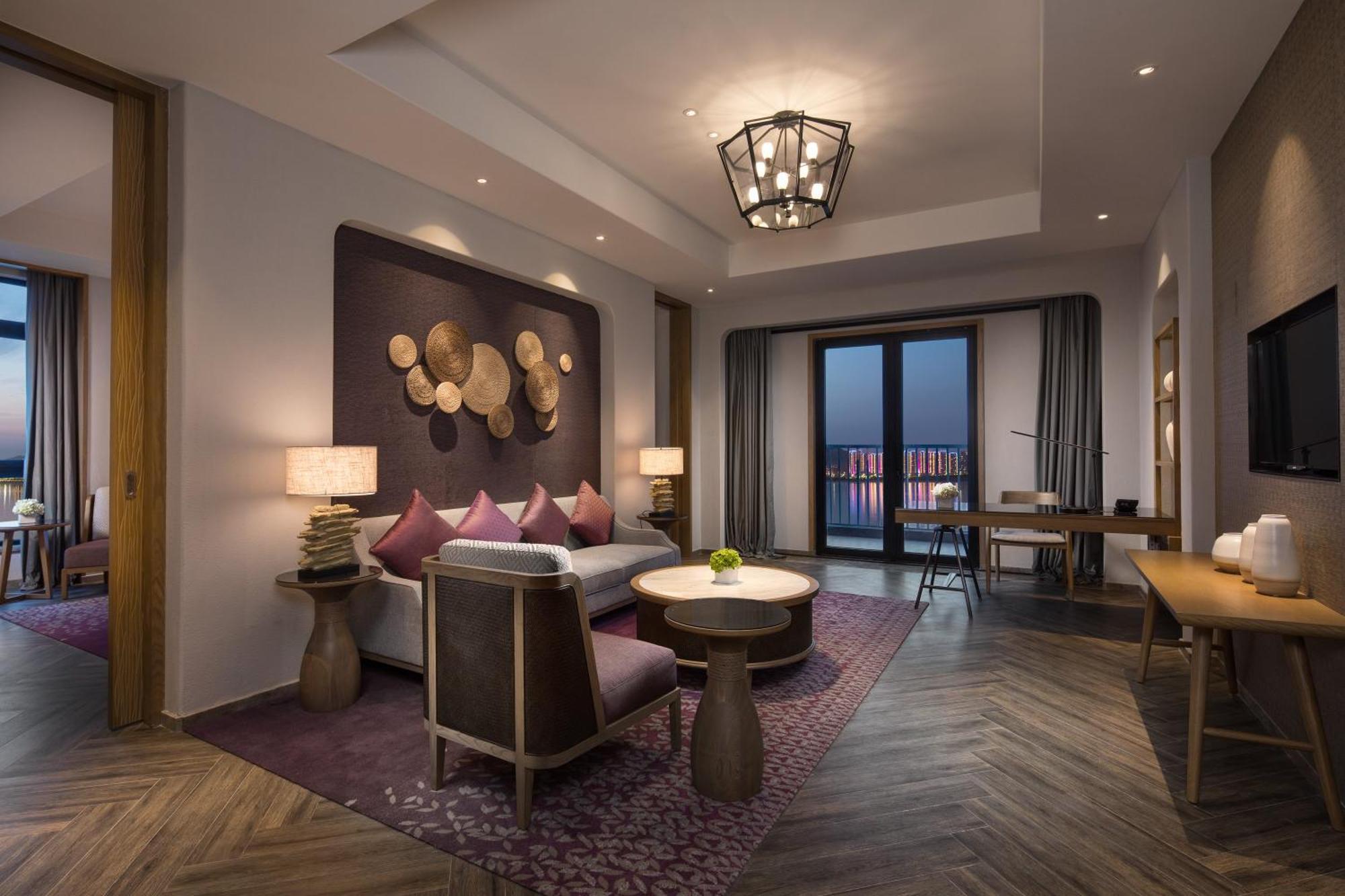 Hotel Crowne Plaza QingdaoOrientalMovieMetropolis Exterior foto